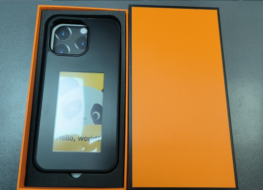 E-Ink Phone Case — Color-Shifting Screen Cover